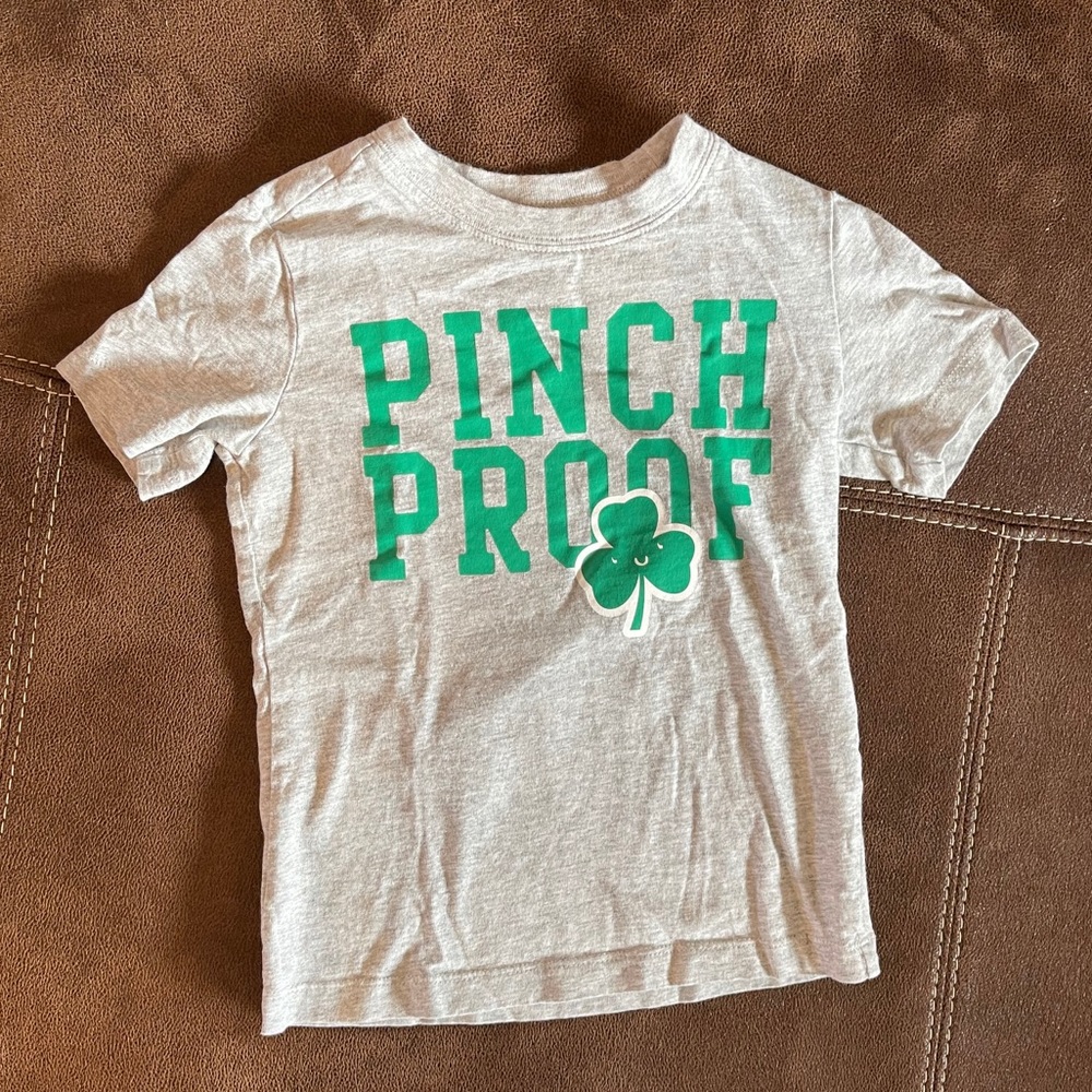 Carter’s 3T St. Patrick Day shirt